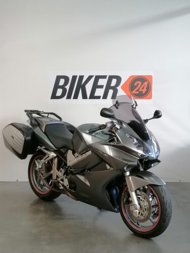 Mootorratas Honda VFR 800 V-TEC CBS V4 80kW