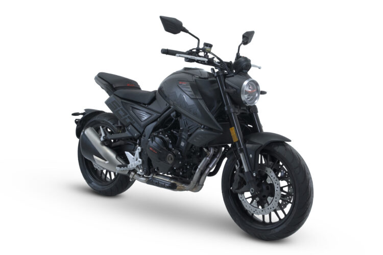 Mootorratas SWM Gran Milano ABS 500cc - Must