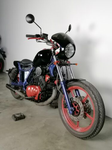 Mootorratas Yamaha XV 750 1993 V2 41kW